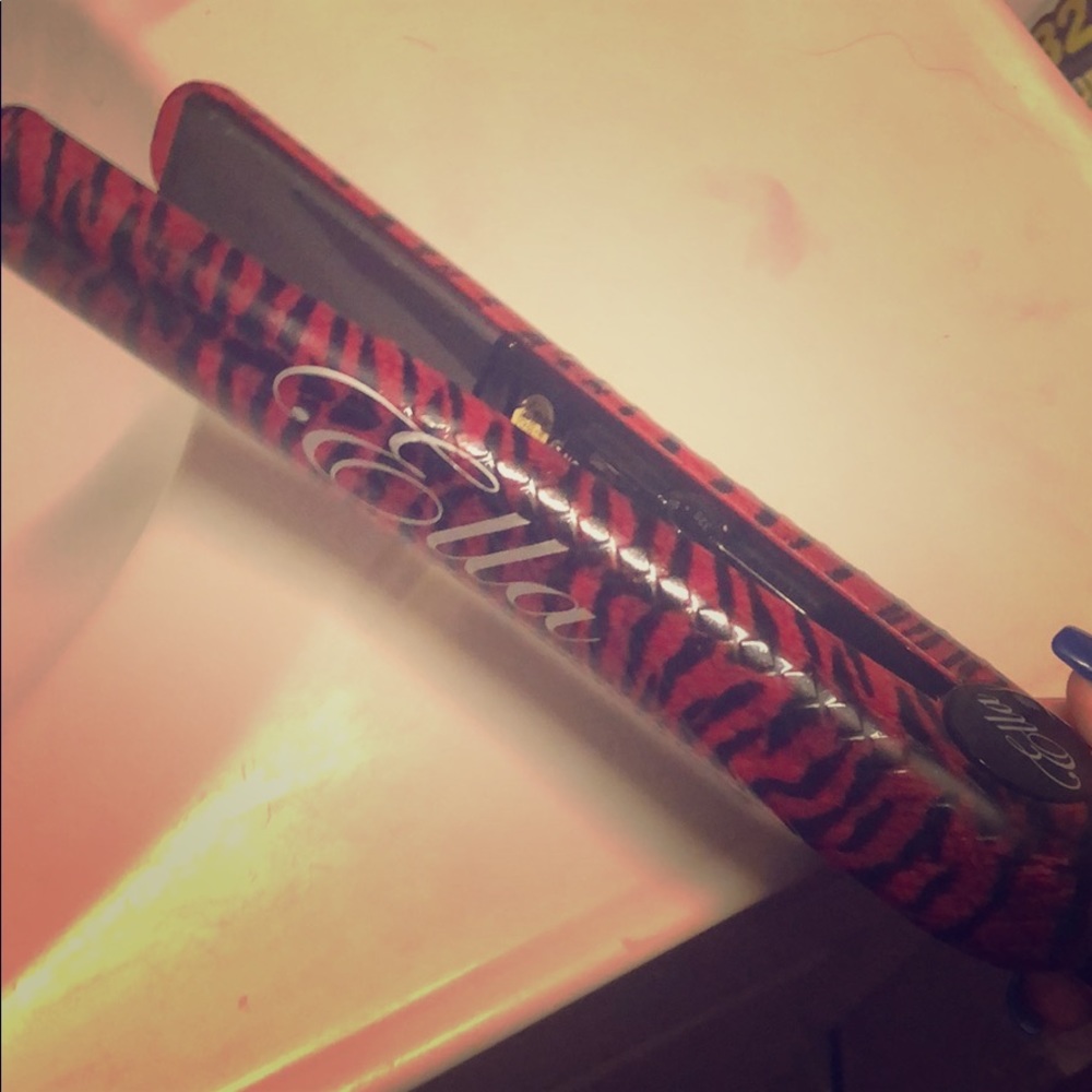 Ella Straightener